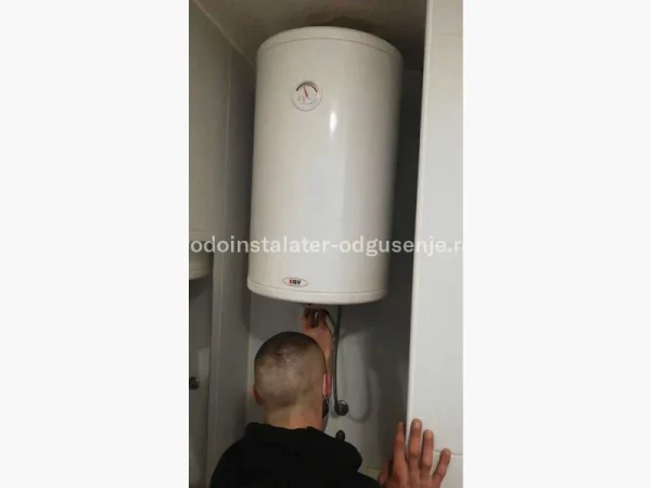 Bojler krči i curi
