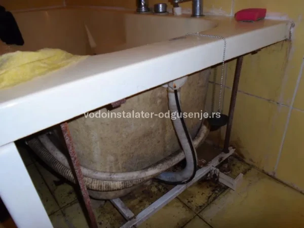 Montaža i fugovanje kade