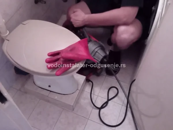 Odgušenje kanalizacije mašinskim putem