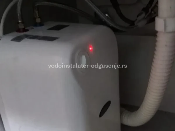 Oslonite se na naše vodoinstalatere i ne pokušavajte ništa sami