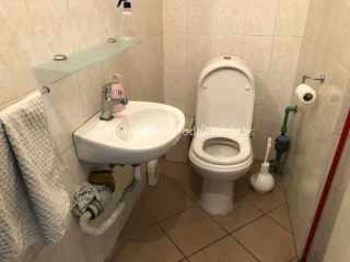 Otčepljenje wc šolje