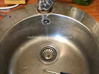 Otpušavanje sudopere kućnom sajlom preporuka ili NE?