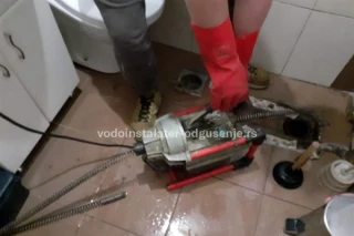 Otpušavanje wc šolje Konjarnik