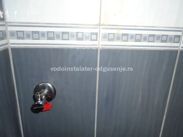 Pravljenje akva kanala i postavka paravana na pločice