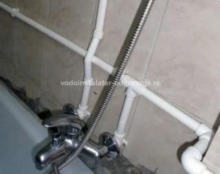 Problem sa cevima u kupatilu