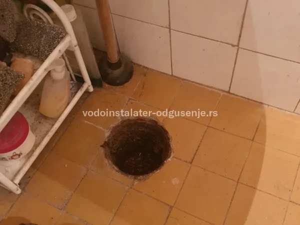 Servisiranje odvodne cevi od wc šolje