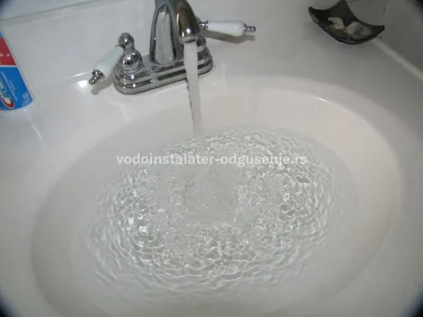 Šta ako ne može da se zatvori voda na umivaoniku?