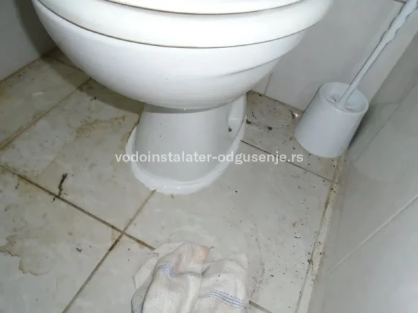 Šta kada se pritisne dugme na vodokotliću a voda ne ide?