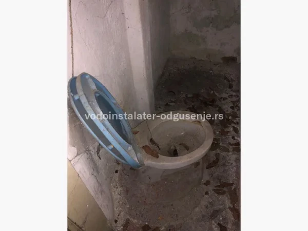 Ugradnja nove toaletne šolje