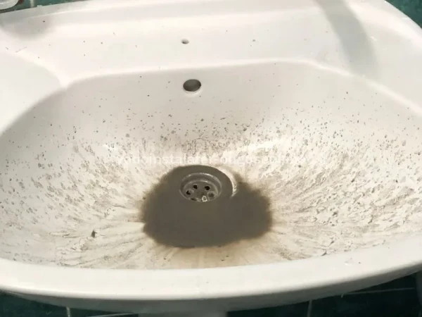Voda iz kuće neće da ide kroz kanalizaciju