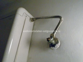 Voda neprestano otiče iz vodokotlića