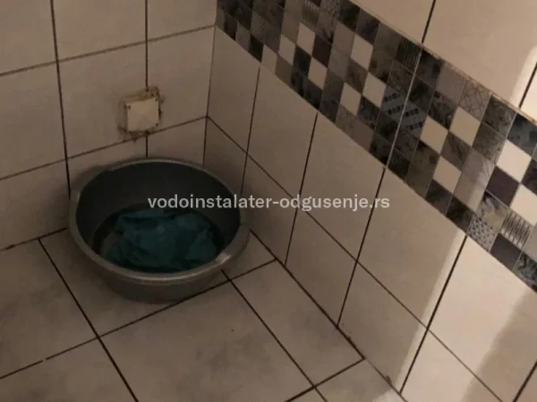 Zamena cevi u toaletu