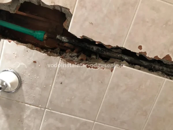 Zamena dela cevi u kupatilu