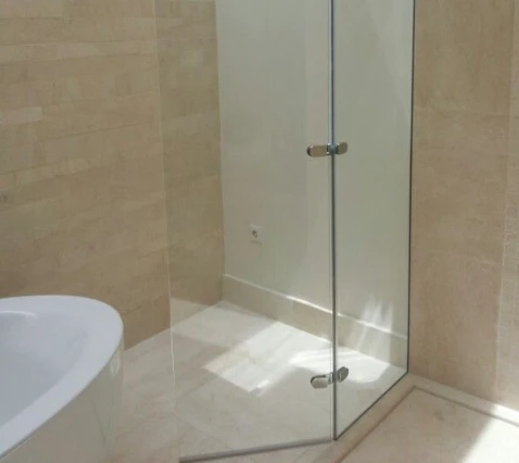 Zamena stakala na tuš kabini