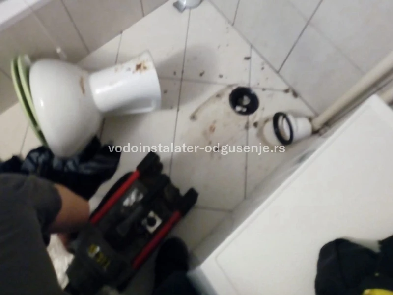 Otpušavanje WC šolje 8 8