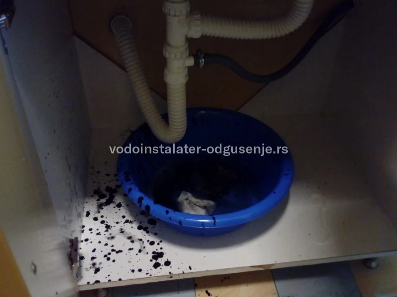 Odgušenje kanalizacije Čukarica 5 1