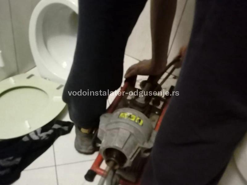 Otpušavanje WC šolje 8 7