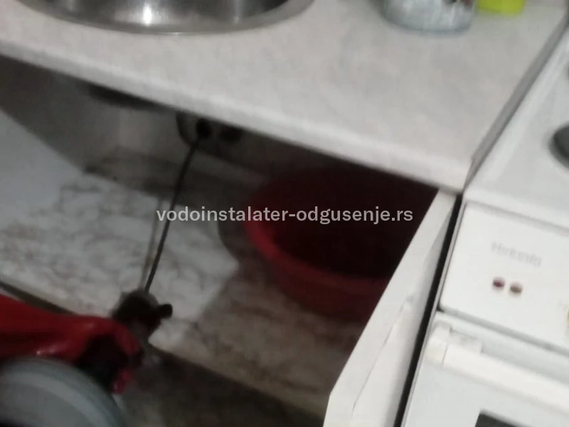 ODGUŠENJE KANALIZACIJE VRAČAR 13 5