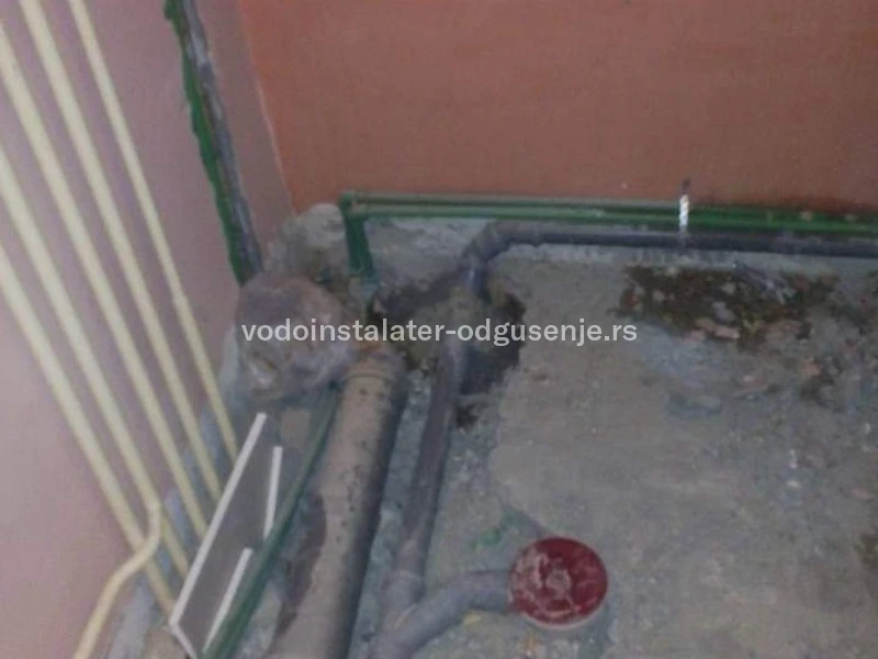 ODGUŠENJE KANALIZACIJE PETLOVO BRDO 3 1
