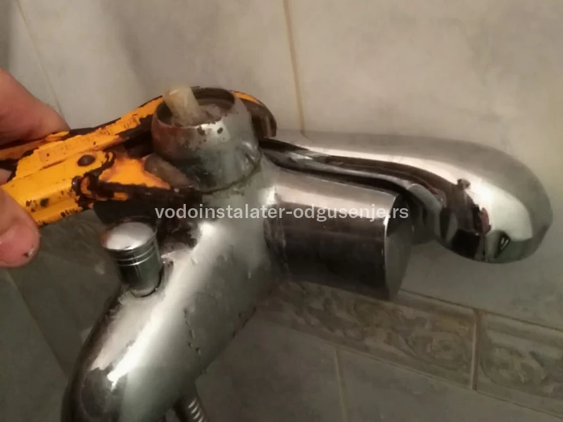 VODOINSTALATER VOŽDOVAC 16 4