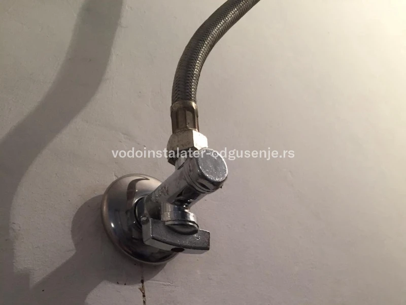 VODOINSTALATER JUŽNI BULEVAR 3 1