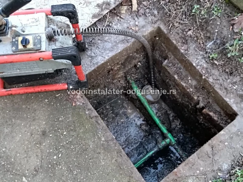 ODGUŠENJE KANALIZACIJE VRAČAR 13 1