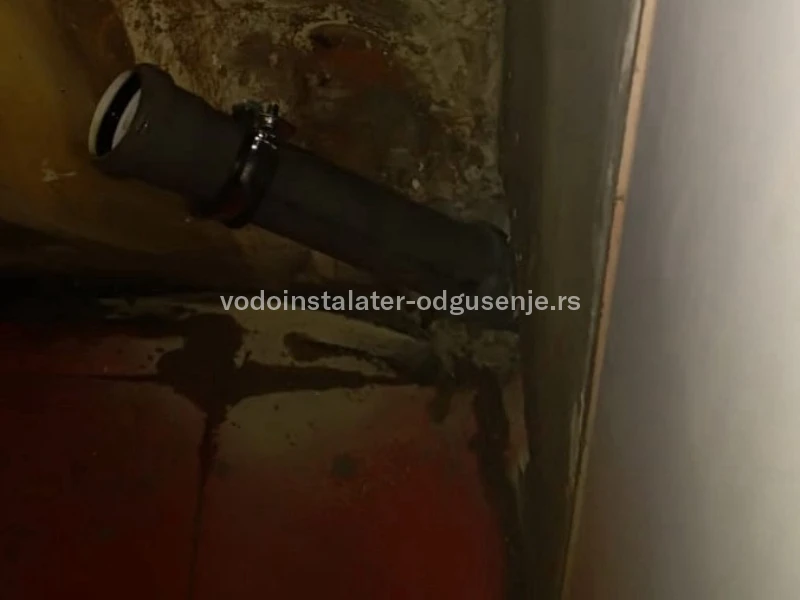ODGUŠENJE KANALIZACIJE SAVSKI VENAC 5 2