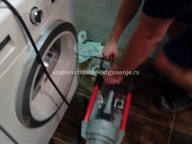 Odgušenje kanalizacije 26 8