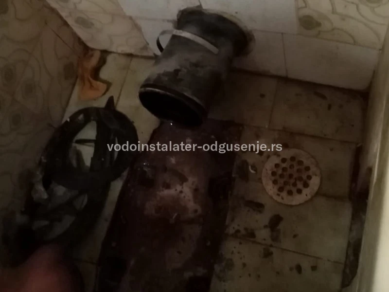 Otpušavanje WC šolje 9 6
