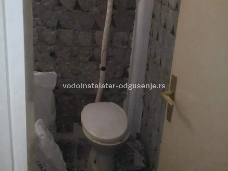 ODGUŠENJE KANALIZACIJE NOVI BEOGRAD FONTANA 4 3