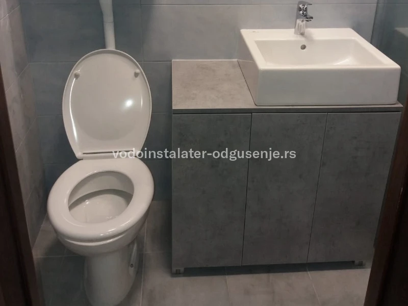 Montaža wc šolje 6 4