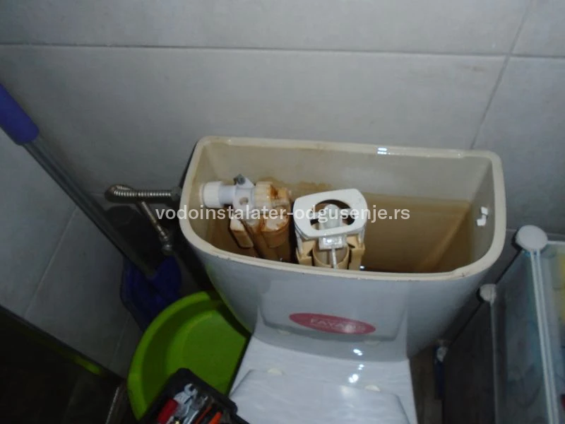 Otpušavanje WC šolje 25 8
