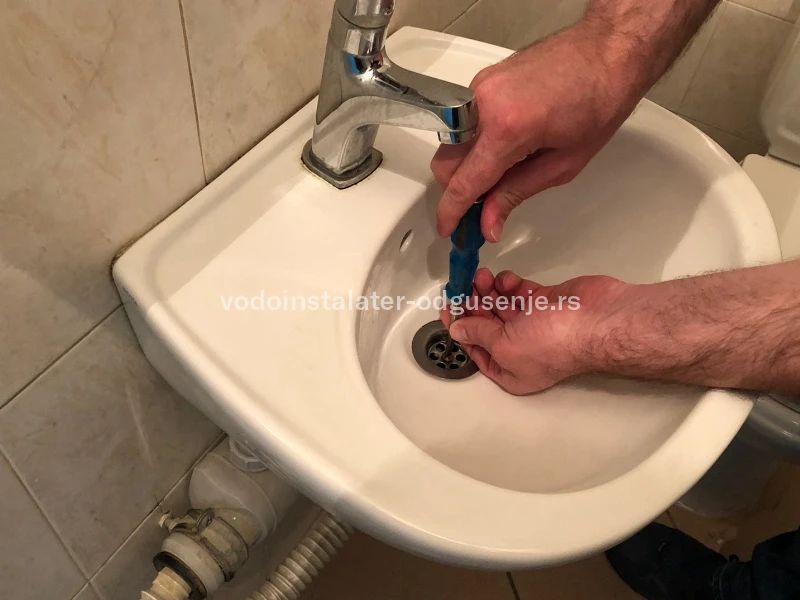 Otpušavanje lavaboa 8